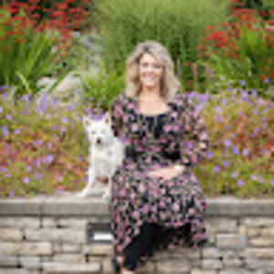 Meet your Posher, Dina